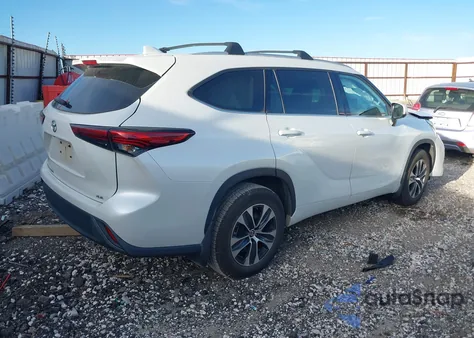 2022 Toyota Highlander Xle from USA, damaged, VIN 5TDGZRAH9NS541310